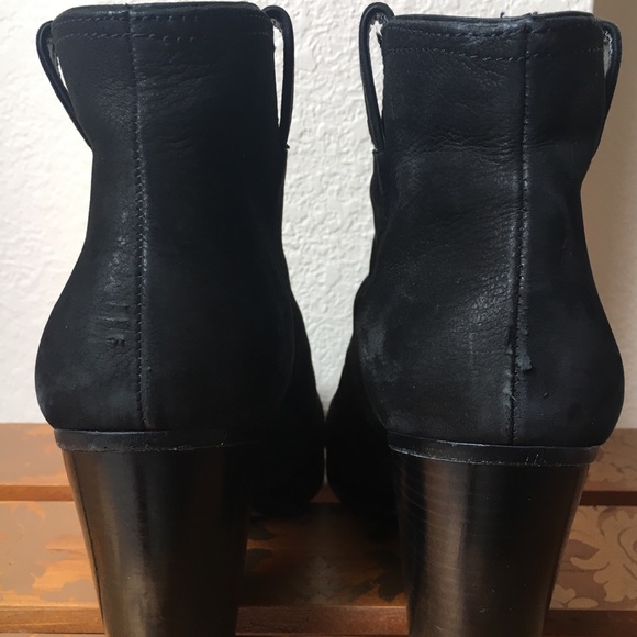 Vince Camuto Hillsy ankle bootie - Picture 7 of 7